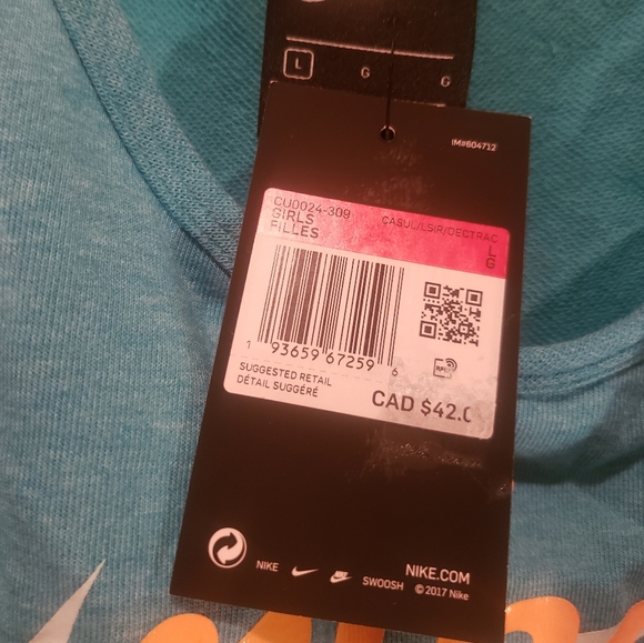 New Nike Kids Tank. Xs and large. - Picture 2 of 4